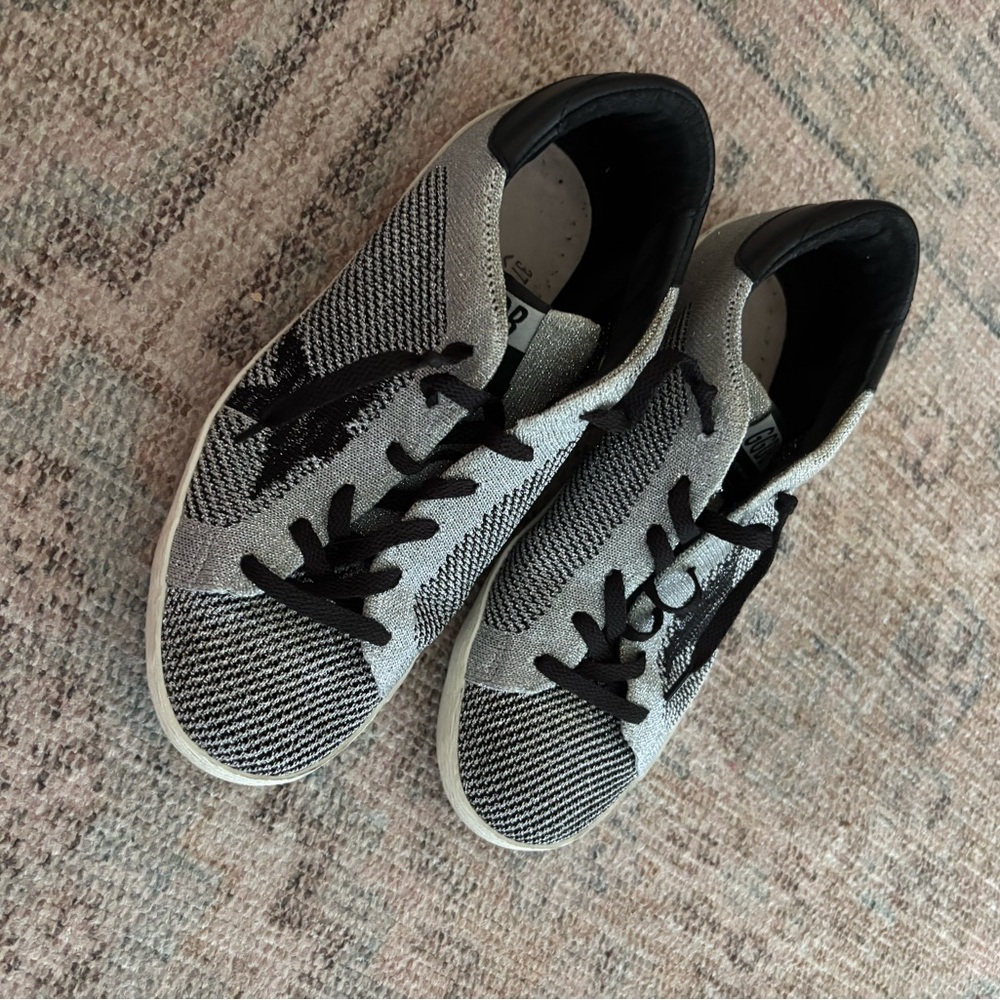 Golden Goose Sneakers